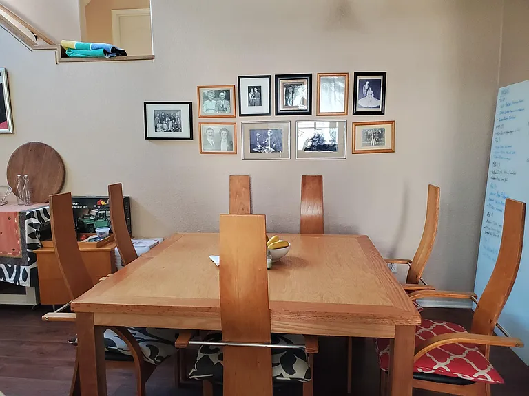 Dining area - easily seats 8