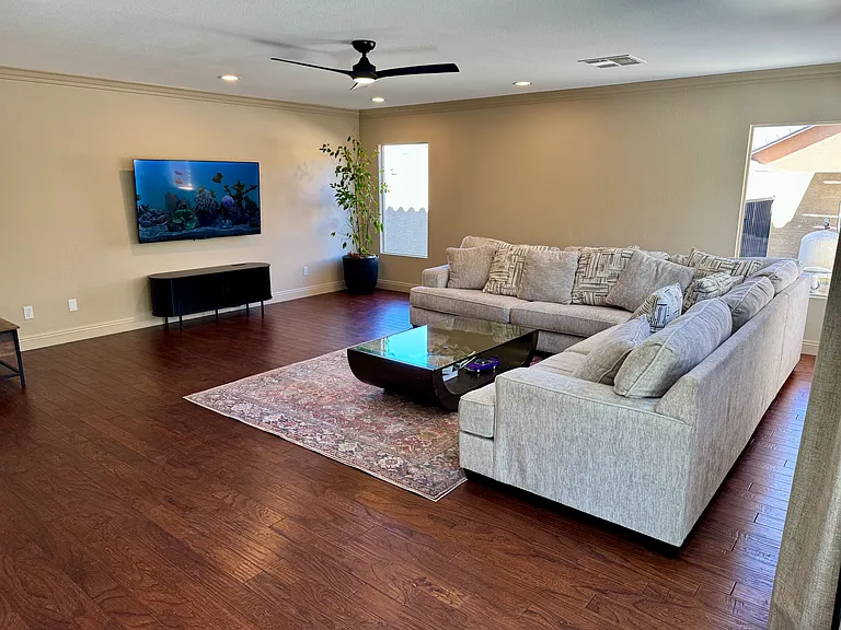 Spacious living room
