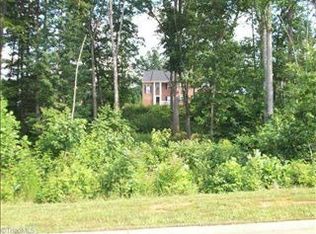 6540 Fieldmont Manor Dr, Tobaccoville, NC 27050