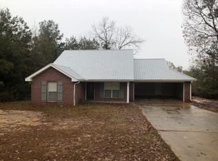 90 Cameron Rd, Hattiesburg, MS 39402