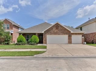 2013 Troon Dr, La Porte, TX 77571