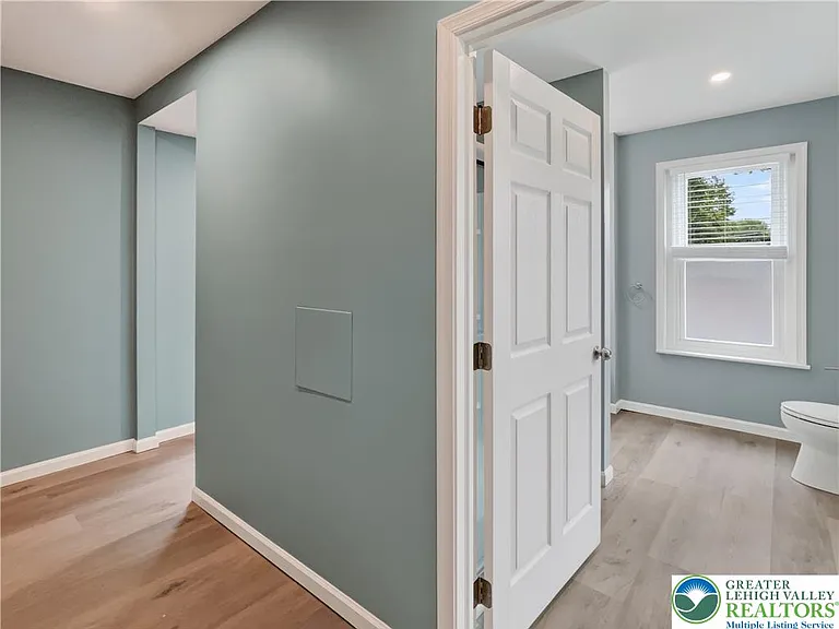 411 Main St #2 — Photo 15