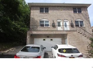 1114 Mile Square Rd, Yonkers, NY 10704