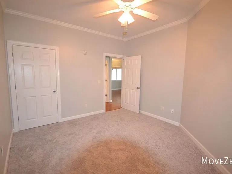 210 Fullford Ln #102 — Photo 10