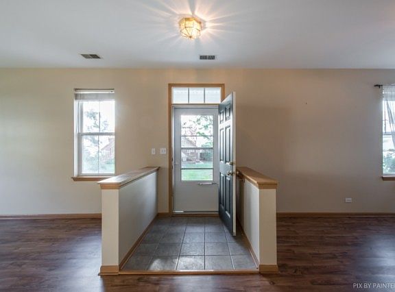 4th image of 2922 Pleasant Plains Dr
