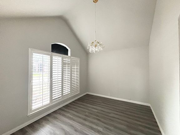 2nd image of 7120 Chateau Dr