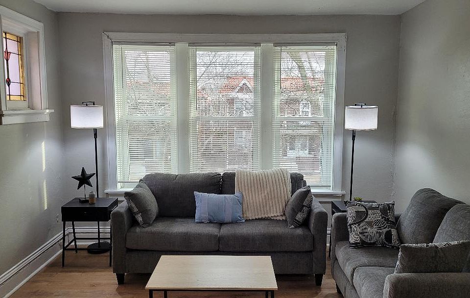 1st image of 4963 Lindenwood Ave APT 2E