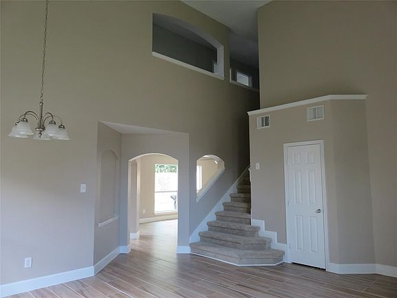 4th image of 18135 Mayfield Meadow Ln