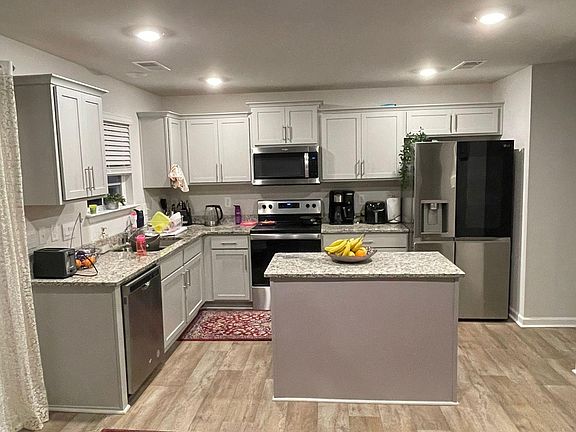 4th image of 6829 Keeneland Dr