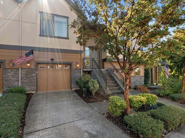 11490 SE Aquila St, Happy Valley, OR 97086