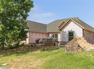 2921 Willow Ridge Cir, Granbury, TX 76049