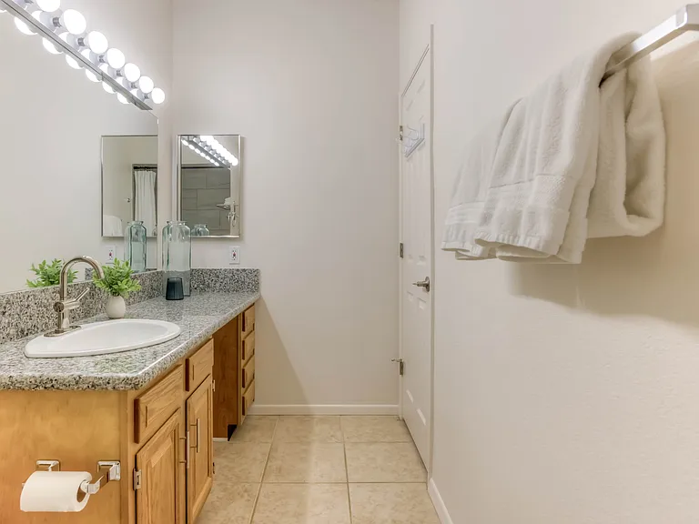 5750 N Camino Esplendora #114 — Photo 12