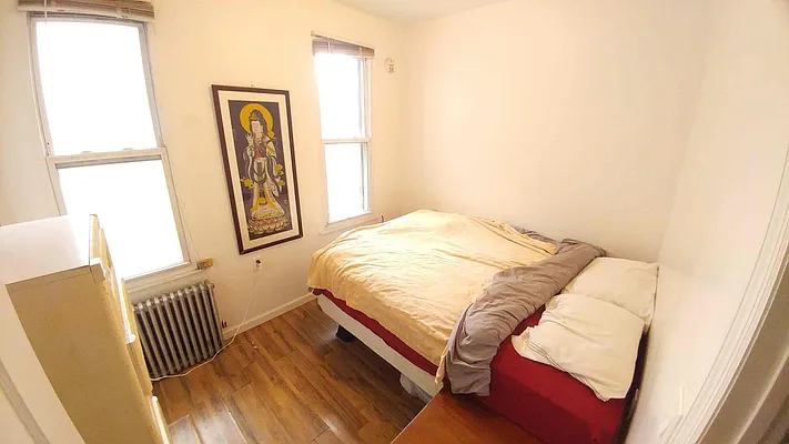 Rented by Downtown Mgt & Realty LLC | media 8