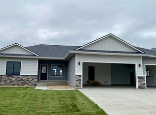 401 E Mary Moore Dr, Tea, SD 57064