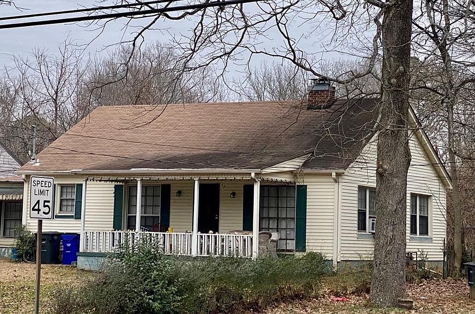 1st image of 2228 Wood Ave