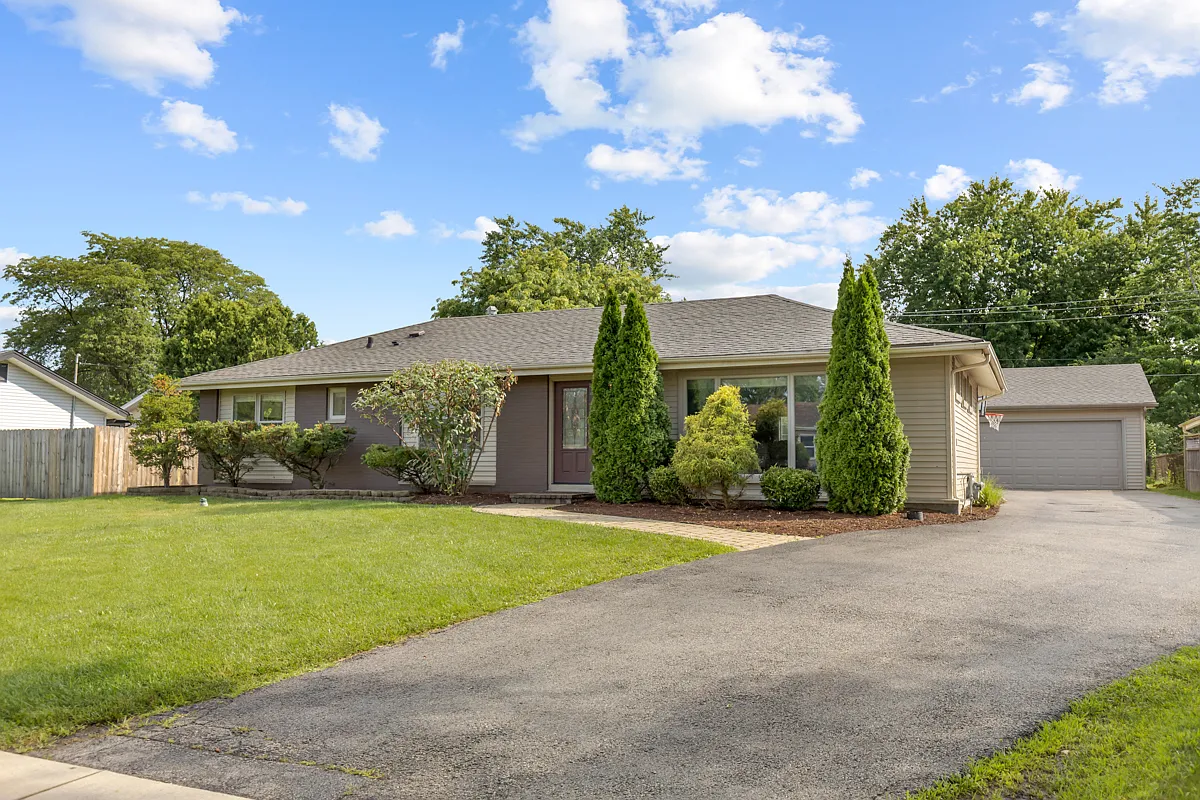 315 Kingman Ln photo 1
