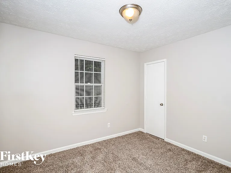 1158 Iron Gate Blvd — Photo 12