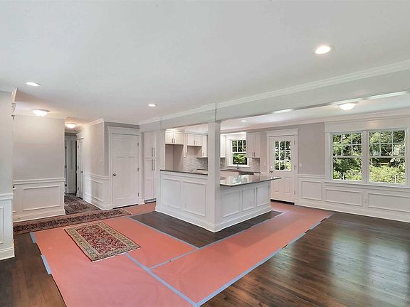 5th image of 1 Gilmer Ln