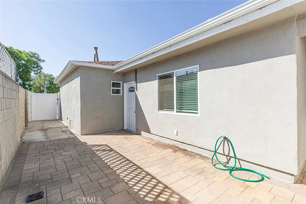 1 bed, 500 sqft, $2,100 — Photo 4