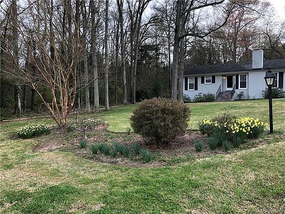 5th image of 1717 Matthews Dr