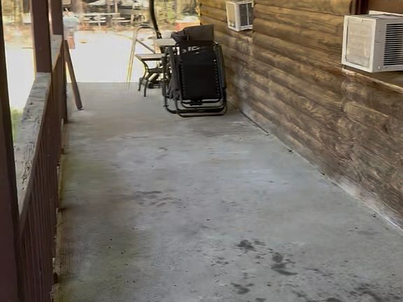 2nd image of 290 New Hope Rd