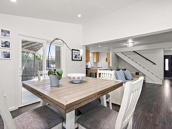 5th image of 317 Larkin Court