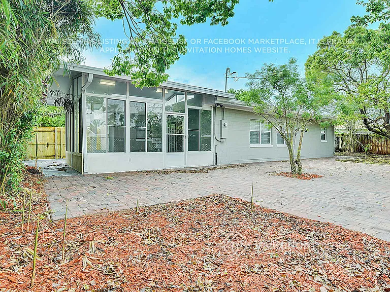 6461 Yellowstone St — Photo 23
