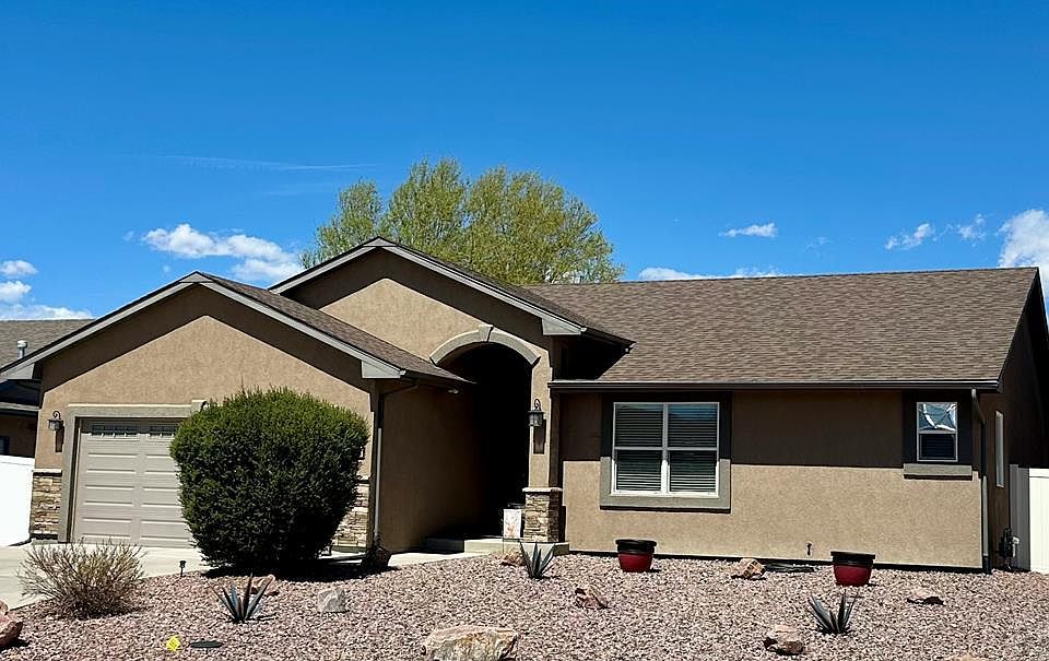 1st image of 2321 Meadowlark Ln