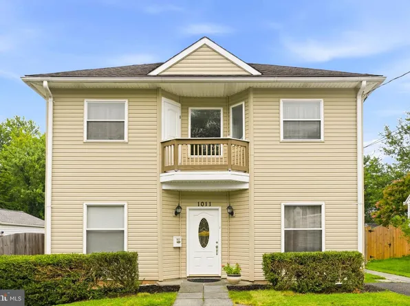 1011 Crawford Dr, Rockville, MD 20851