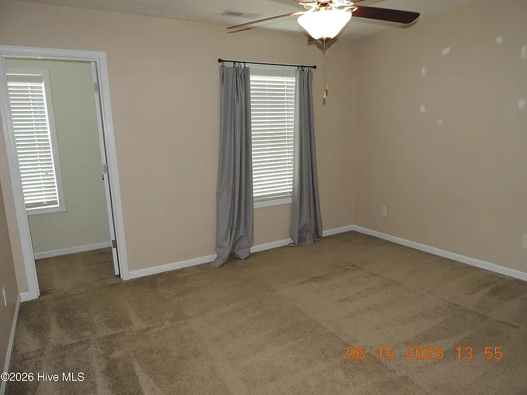 421 Falls Cv — Photo 20