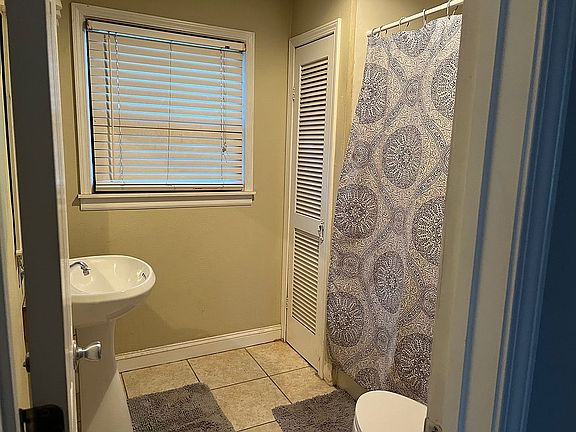Main floor bathroom