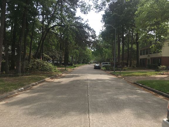 5th image of 2811 Golden Leaf Dr