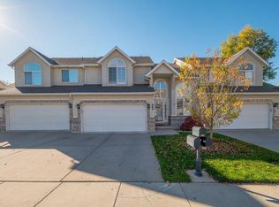 809 N Park Shadows Cir, Bountiful, UT 84010