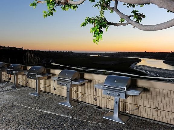 4th image of 1 Park Newport Dr #1630