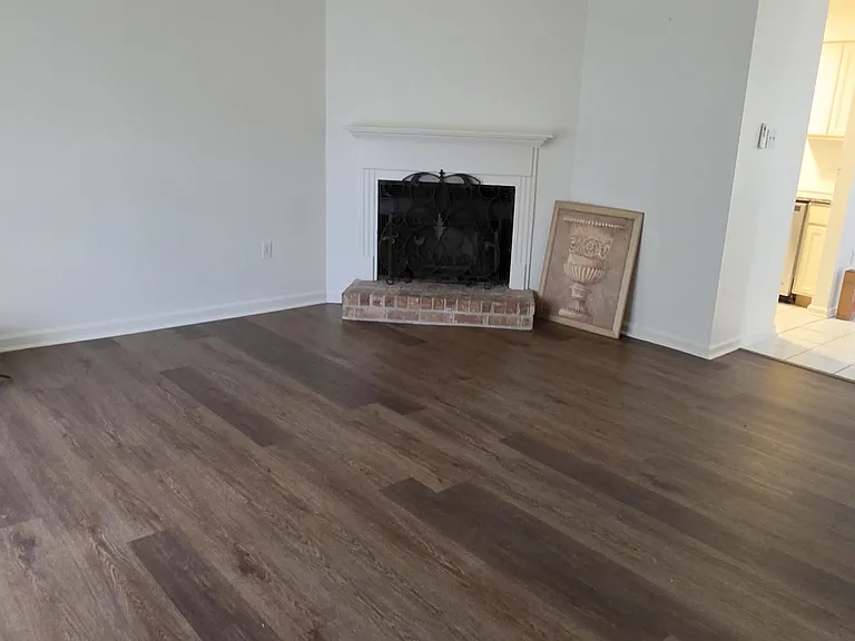 16023 Derby Ave — Photo 8