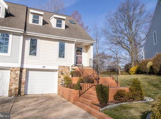 38 Marsh Woods Ln, Wilmington, DE 19810