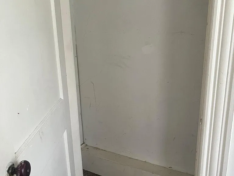 83-85 California Ave #2-R — Photo 12