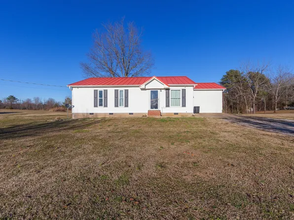 2215 State Route 22a S, Jacks Creek, TN 38347