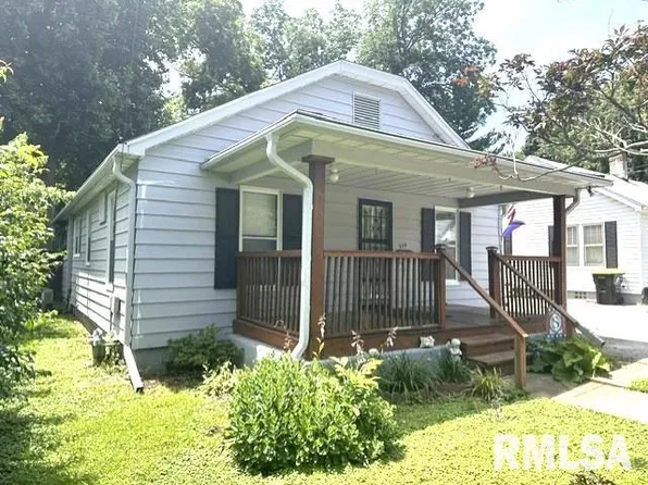 319 E Chambers St, Jacksonville, IL 62650