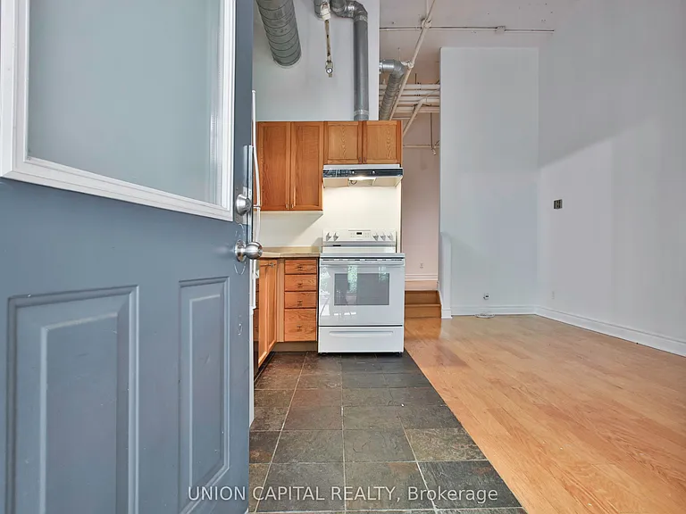 71 McCaul St #143 — Photo 3