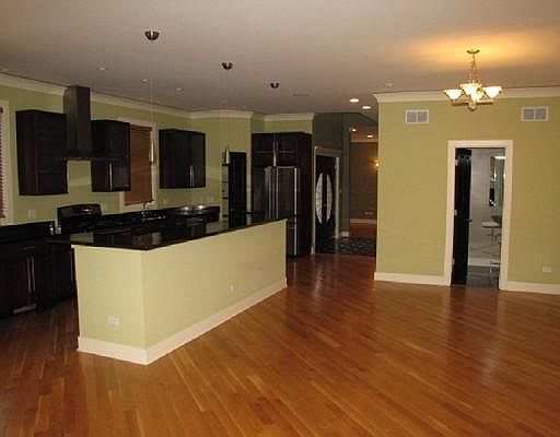 2nd image of 4359 W Hollywood Ave