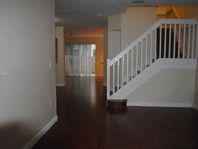 8128 NW 108th Ct — Photo 5