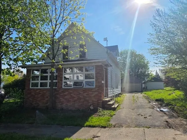 55 Kosciuszko Ave, Dunkirk, NY 14048