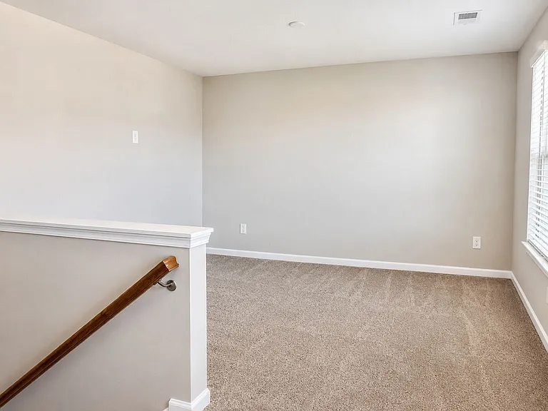 4424 Roundwood Ct — Photo 12