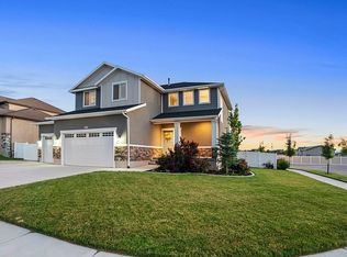 7376 W Desert Brumby Dr, Herriman, UT 84096