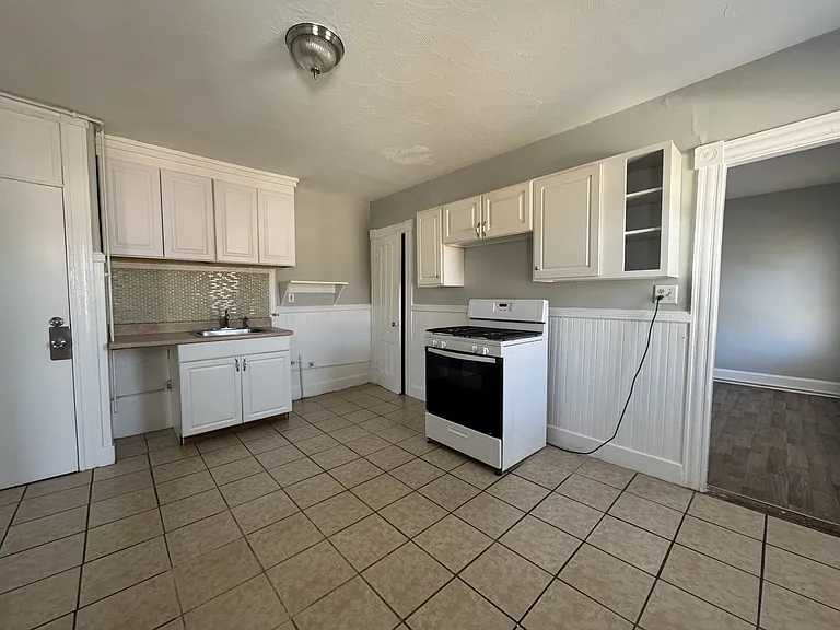 173 Broad St #3W — Photo 1