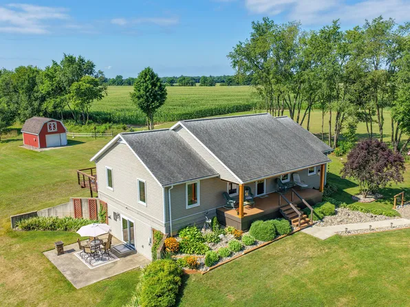 48989 92nd Ave, Decatur, MI 49045