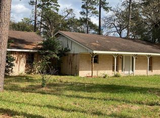 12110 Lantern Ln, Pinehurst, TX 77362