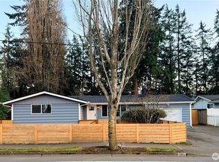 3711 Grandview Drive W, University Place, WA 98465