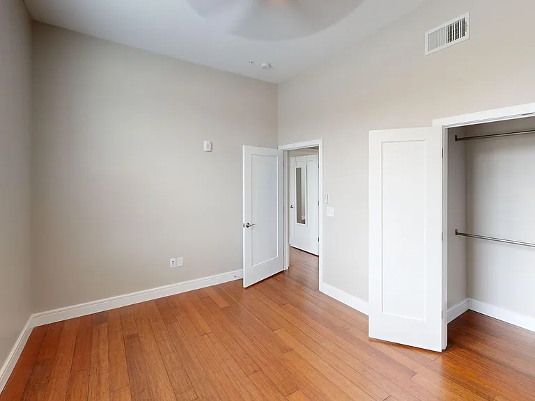 4400 Manchester Ave — Photo 70